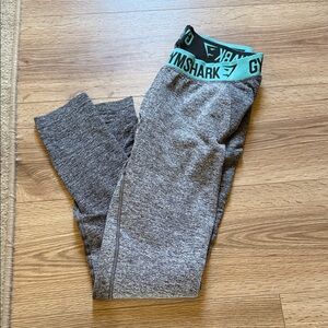 Gymshark women’s Heather Gray Leggings with Teal Logo Waistband